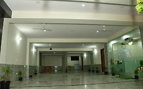 Sadabahar Regency Hotel Bahora 5* India